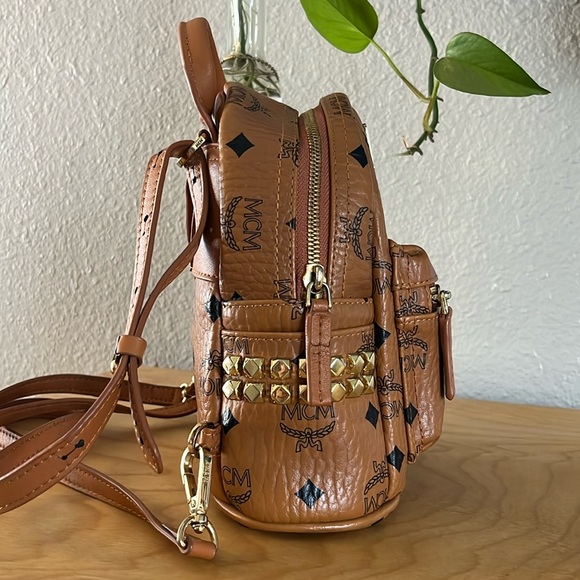 MCM mini Backpack - Picture 7 of 11